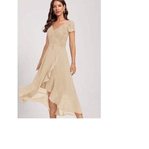 JJ House, size 8, color Champagne - Picture 1 of 2